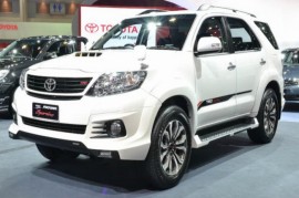 Toyota Fortuner TRD 2015 được ra mắt tại Việt Nam với những khác biệt