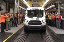 Ford Transit 2016 sẽ ra mắt vào tháng 9 tới