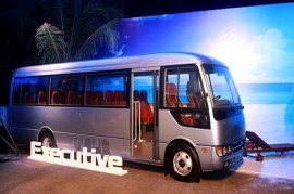 Xe khách FUSO Rosa có giá từ 1,25 tỷ đồng tại Việt Nam