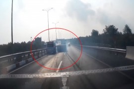 Xe kéo móc ép xe khách 