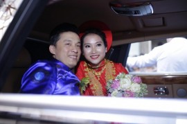 Cận cảnh xe rước dâu triệu đô của ca sĩ Lam Trường