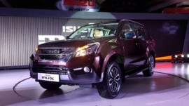 Isuzu trình làng mẫu SUV MU-X 2017 tại thị trường châu Á với giá cao hơn