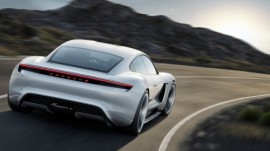 Tăng trưởng doanh số quý I tăng gần bảy phần trăm - Tỷ lệ tăng mạnh mẽ nhất trong lịch sử của Porsche