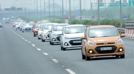 Tiêu thụ ô tô tại Việt Nam năm 2017 giảm mạnh so với các nước ASEAN