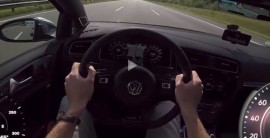 [VIDEO] Mercedes-Benz A45 AMG 'đọ sức' cùng Volkswagen Golf
