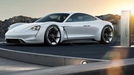 Porsche Mission E đối thủ mới của Tesla S