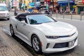 Chevrolet Camaro Convertible 2017 lăn bánh tại Sài Gòn