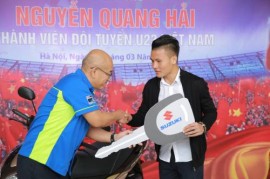 Suzuki trao giải thưởng cho cầu thủ Quang Hải