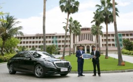 Mercedes-Benz Việt Nam bàn giao xe S 400 L cho Vinpearl Đà Nẵng Resort & Villas