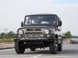 Xe Nga khó có cơ hội miễn thuế khi vào Việt Nam