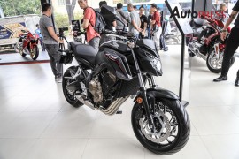 Naked bike Honda CB650F giá 225,9 triệu đồng tại Việt Nam