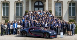 Bugatti Chiron thứ 100 xuất xưởng, giá 3,36 triệu USD