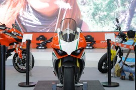 Ducati Panigale V4 có giá bán chính thức từ 745,9 triệu đồng tại Việt Nam