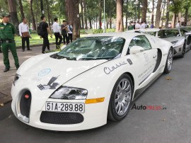 Bugatti Veyron độc nhất Việt Nam bất ngờ xuống phố sau khi đổi chủ