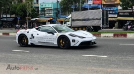 Hàng hiếm Ferrari 458 Speciale tái xuất trên đường phố Sài Gòn