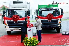 Công ty COVATO 2 giới thiệu các dòng xe tải Hino Euro 4 tại Việt Nam