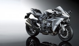 Kawasaki Ninja H2 2019 mạnh 231 mã lực đối đầu Ducati Panigale V4