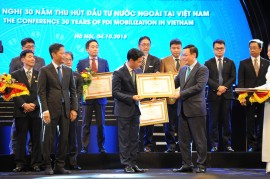 Mercedes-Benz được vinh danh là doanh nghiệp FDI tiêu biểu