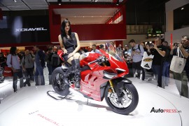 EICMA 2018: Ảnh thực tế Ducati Panigale V4 R 2019