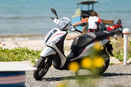 Các hãng xe máy chạy đua công nghệ tại Việt Nam