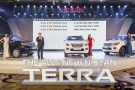 Nissan Terra bán ra tại Việt Nam với 3 phiên bản giá từ 988 triệu đồng