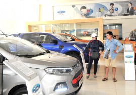 Ôtô nhập khẩu tăng tốc vào Việt Nam