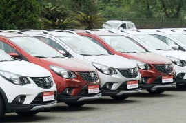 VinFast bổ sung ốp chắn bùn cho xe Fadil