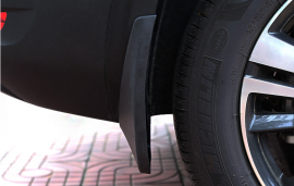 Ô tô có cần thiết phải có tấm chắn bùn?