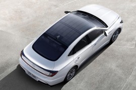 Hyundai dùng nóc xe để sạc pin từ năng lượng mặt trời