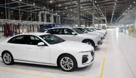 Ưu đãi lớn, ô tô Việt Nam giảm giá mạnh