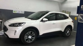 Ford Escape 2020 lộ hình ảnh trước khi ra mắt tại Việt Nam