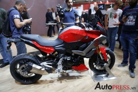 BMW trình làng bộ đôi F900 R và F900 XR tại triển lãm Eicma 2019
