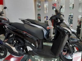 Honda SH mỗi ngày tăng giá thêm 1 triệu, đại lý thu lời, dân tình bức xúc