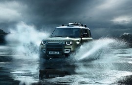 Land Rover Defender có giá từ 3,7 tỷ đồng tại thị trường Việt Nam