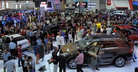 Mở màn năm 2020, thị trường ô tô sụt giảm 50%