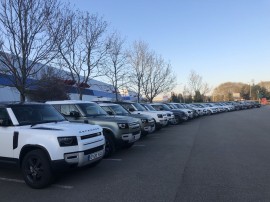 Jaguar và Land Rover hỗ trợ hơn 160 chiếc xe để hỗ trợ các tổ chức trong mùa dịch vi-rút Corona