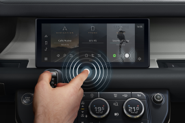 Jaguar Land Rover sáng chế công nghệ điều khiển màn hình cảm ứng không cần chạm