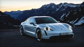 Hơn 116.000 xe được Porsche giao đến tay khách hàng trên toàn cầu chỉ trong 6 tháng
