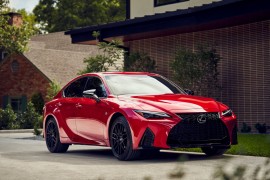 Lexus IS 2021 bán ra vào tháng sau, giá khởi điểm từ 39.000 USD