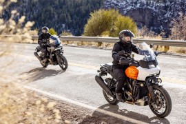 Harley-Davidson ra mắt kiểu xe địa hình Adventure đầu tiên