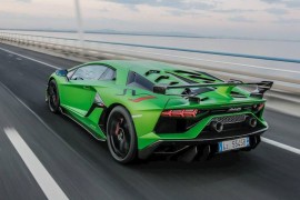 Lamborghini triệu hồi hơn 200 chiếc Aventador SVJ