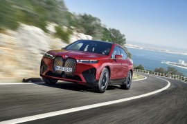 BMW iX 2022 - SUV chạy điện mới ra mắt vào cuối năm nay