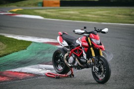 Ducati Hypermotard 950 2022 được trang bị hộp số mới