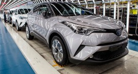 Toyota chưa thể xuất xưởng 20.000 xe do thiếu linh kiện