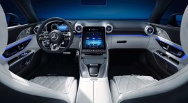 Hãng xe Đức tiết lộ khoang nội thất của Mercedes-AMG SL 2022