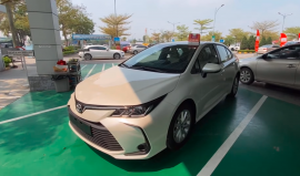Toyota Corolla Altis 2021 trang bị động cơ 2.0l bất ngờ có mặt tại Việt Nam