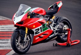 Ducati Panigale V2 Bayliss bản đặc biệt kỷ niệm chiến thắng WSBK
