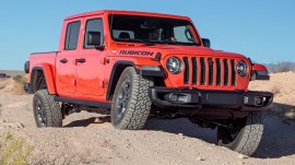 Jeep Gladiator bị dừng sản xuất do thiếu chip bán dẫn