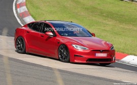 Tesla Model S Plaid đánh bại kỷ lục của Porsche tại Nurburgring