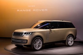 Range Rover mới ra mắt toàn cầu, về Việt Nam giá từ 10,879 tỷ đồng